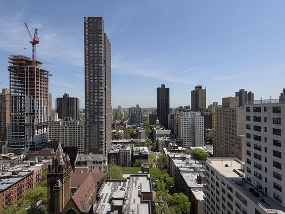 4th image of 301 E 87th St APT 12E