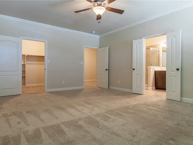 1805 Desoto Dr — Photo 13