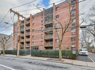 12-16 Ellery St UNIT 604, Cambridge, MA 02138