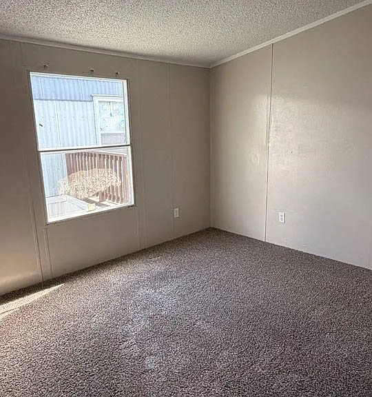 2112 Colonial Dr — Photo 11