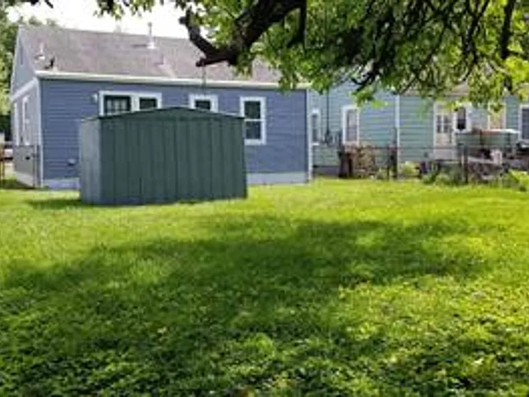1609 Clara Ave — Photo 16