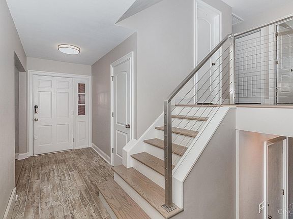 3rd image of 7640 Trailwind Dr