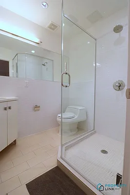 Rented by Property Link Mgmt, LLC | media 32