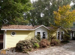 878 Lakeshore Rd, Martin, GA 30557