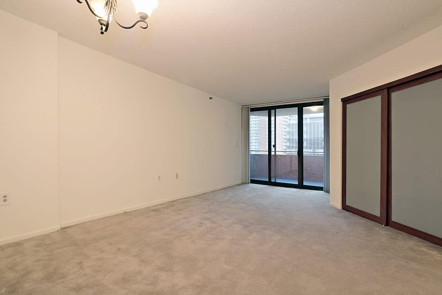 1st image of 1001 N Randolph St APT 710