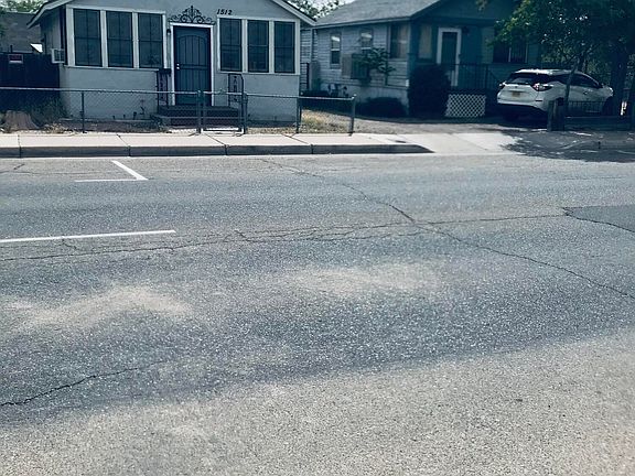 4th image of 1512 & 1510 3rd St NW