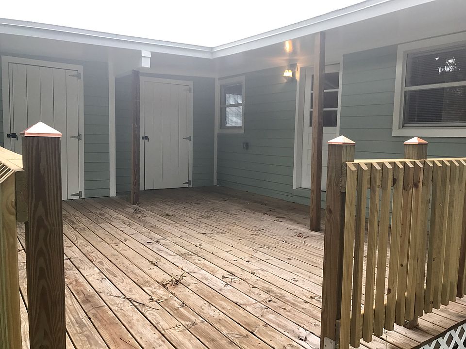 1st image of 3126 12th Ave N