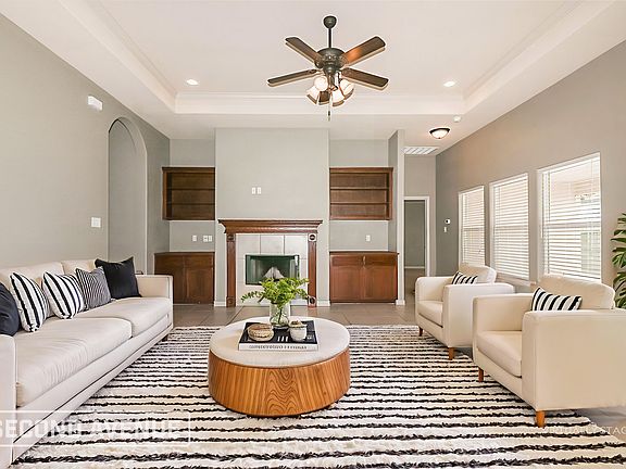 2nd image of 7607 Aquamarine Dr