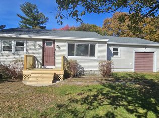 152 Ferry St, Hudson, NH 03051