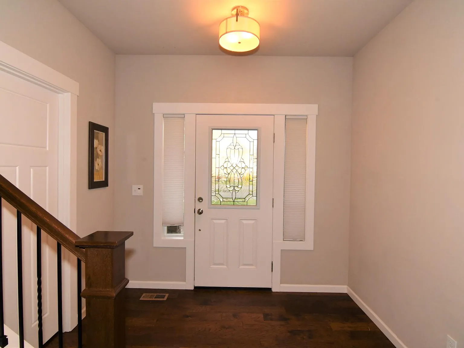 5 bed, 2.5 bath, 2311 sqft, $3,150 — Photo 3
