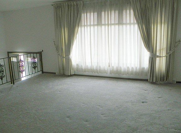 3rd image of 6747 W 89th Pl