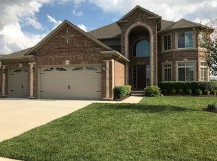 16328 Kingsway Dr, Macomb, MI 48044
