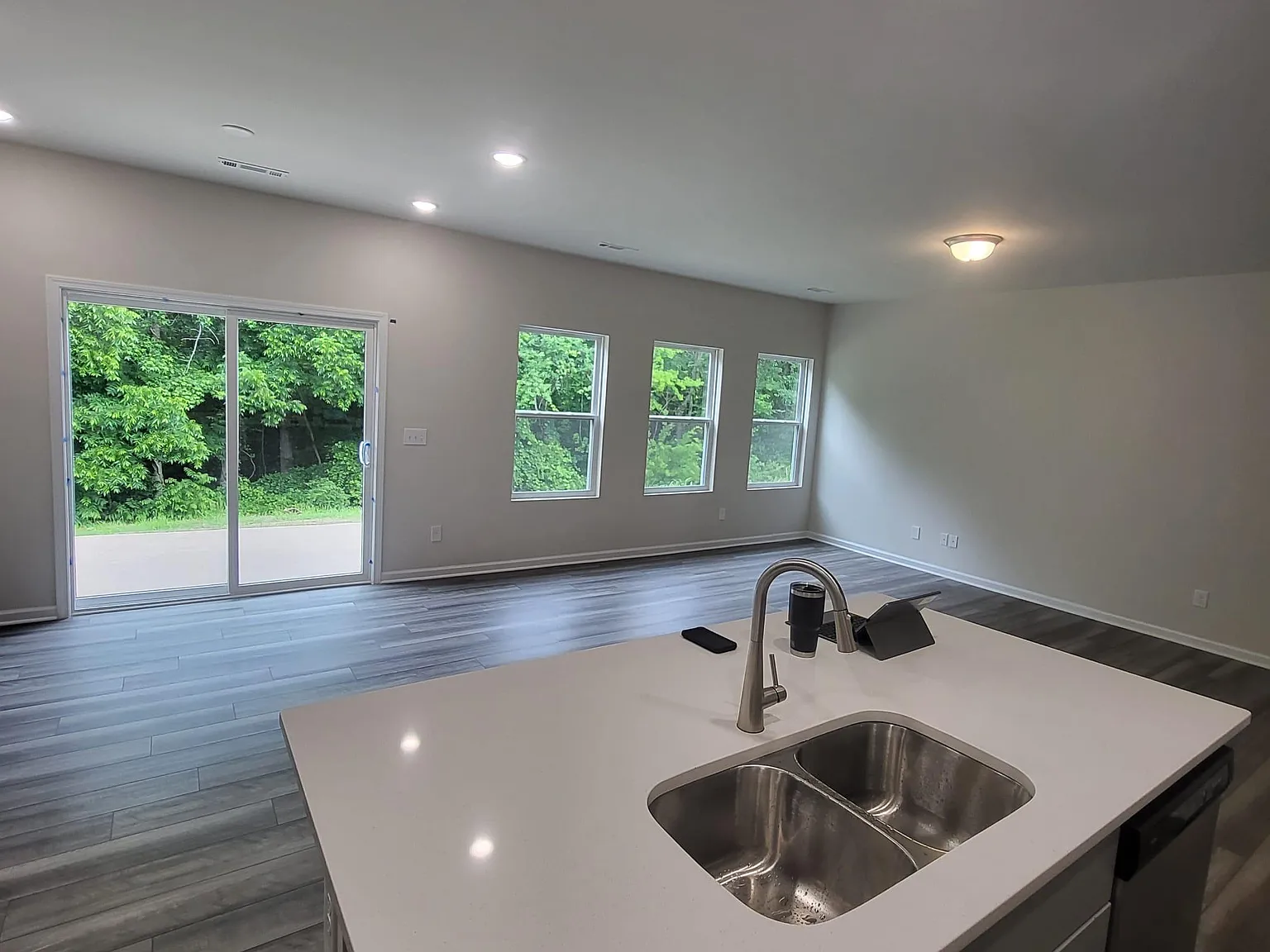 7119 Stratified Ct — Photo 3