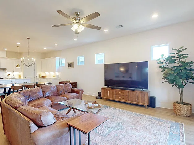 719 Baywood Dr — Photo 9