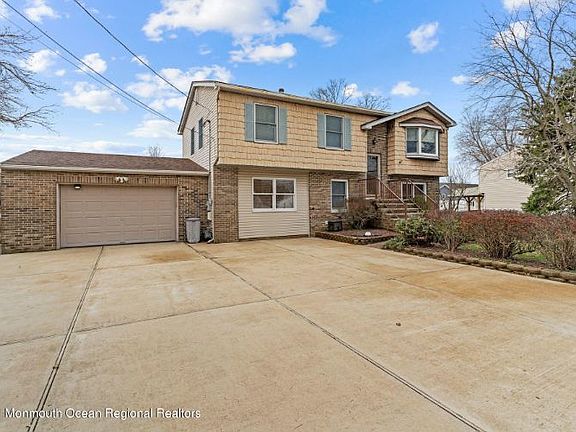 2nd image of 1138 Sylvan Dr