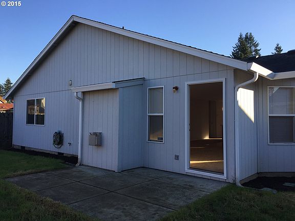 2nd image of 16008 NE 30th St