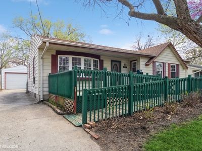 2919 E 41st St, Des Moines, IA, 50317
