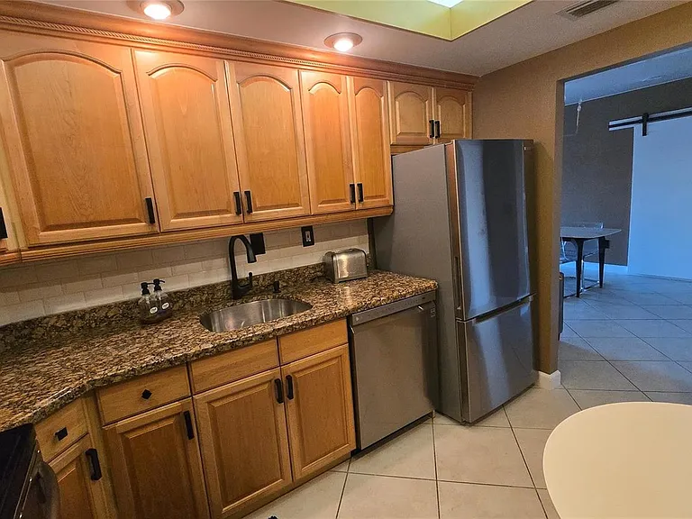 300 Bayview Dr #1911 — Photo 6