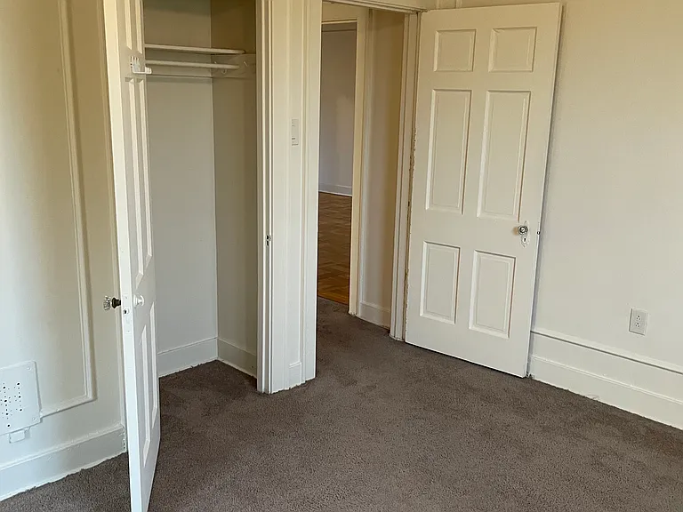 5914 Walnut St #301 — Photo 16