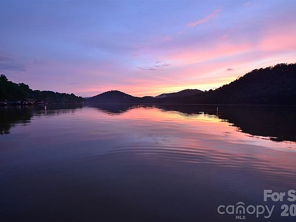 5th image of 656 Pinelake Dr