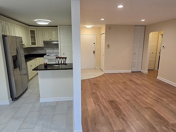 3rd image of 2 Villa Verde Dr APT 113