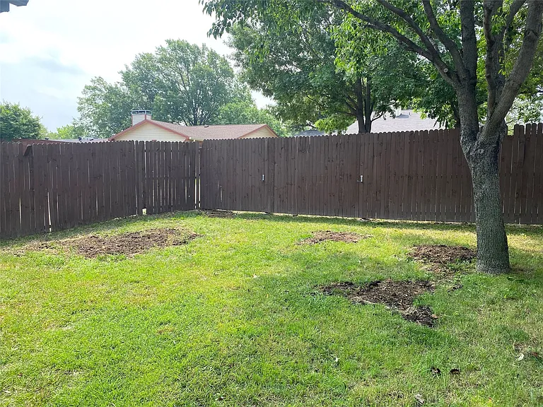 2704 Winding Creek Dr — Photo 7