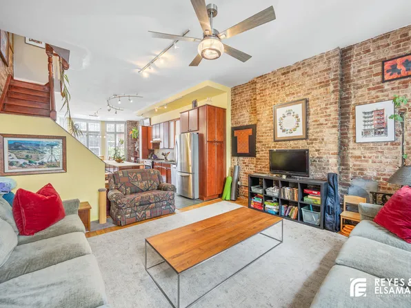 558 West 173rd Street image 2 of 10