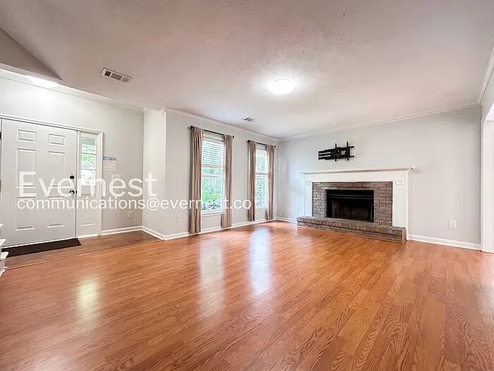 2219 Heritage Trace Dr — Photo 8