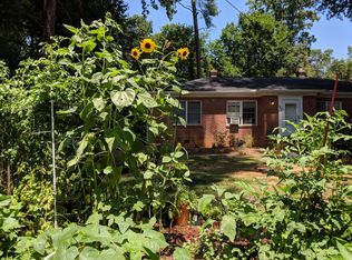 500 Coolidge St #B, Chapel Hill, NC 27516