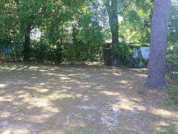 4th image of 1005 Northview Dr