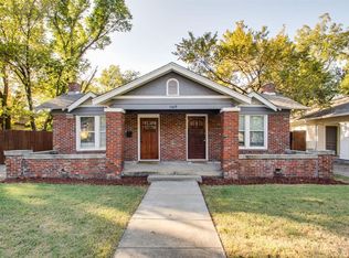 1009 W Arlington Ave, Fort Worth, TX 76110