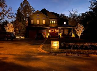 6104 Roseland Dr, Rockville, MD 20852