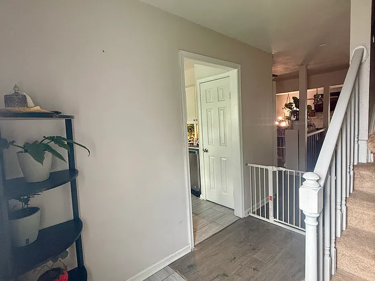4902 Woods Edge Rd — Photo 5