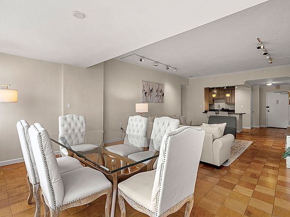 4th image of 2 Hawthorne Pl APT 17M