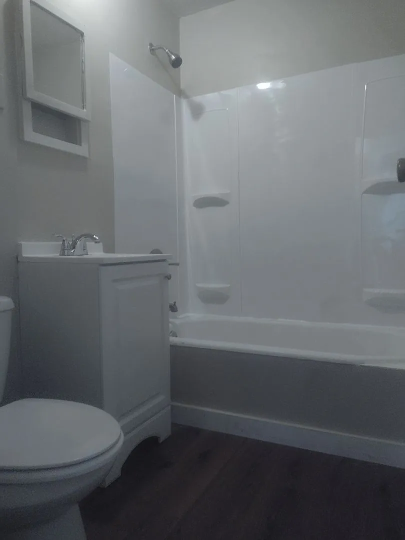 20-30 Shelley Court — Photo 2
