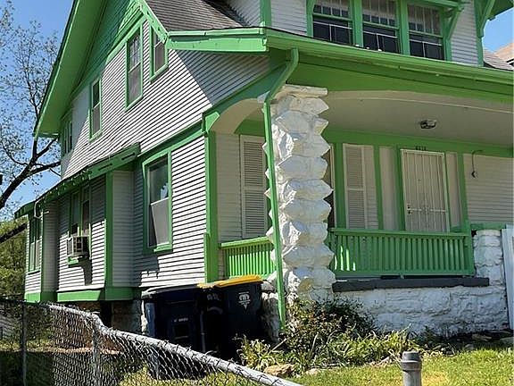 5th image of 4516 Montgall Ave