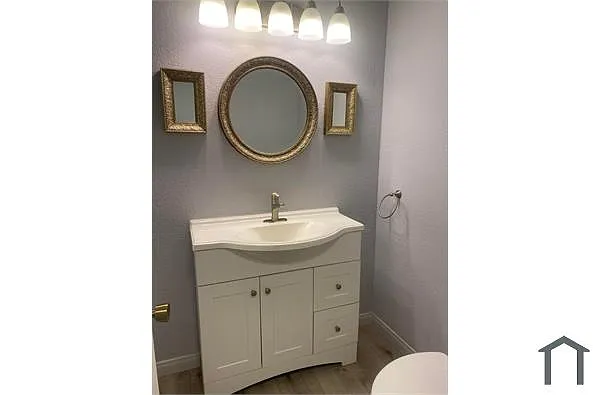 Building Photo - 16780 Green Tree Blvd #4