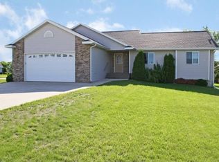 1740 Ridgewood Dr NW, Alexandria, MN 56308