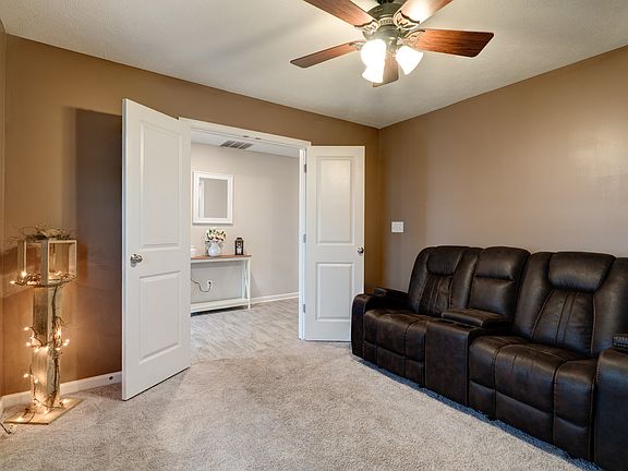 2nd image of 1424 Crabapple Rd