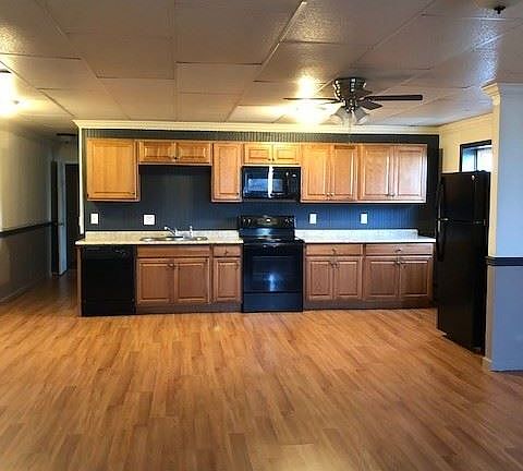 4th image of 6 E Main St APT 6