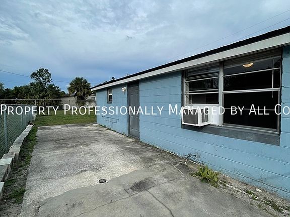 3rd image of 1301 Josephine St #A