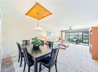 501 Lake Louise Cir UNIT 104, Naples, FL 34110