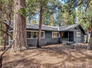 25145 Marion Ridge Dr, Idyllwild, CA 92549