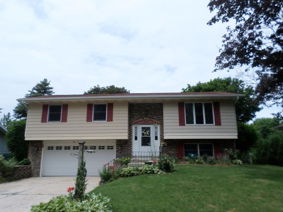 1st image of 424 E Greenwood Ave