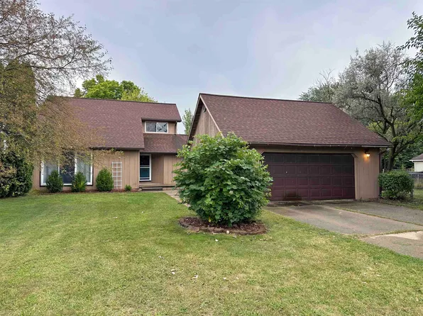 700 Sunflower Dr, Chesaning, MI 48616