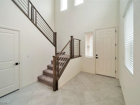 4th image of 7573 Lush Oasis Ave