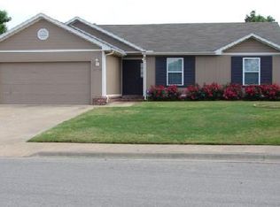3459 W Fairfax St, Fayetteville, AR 72704