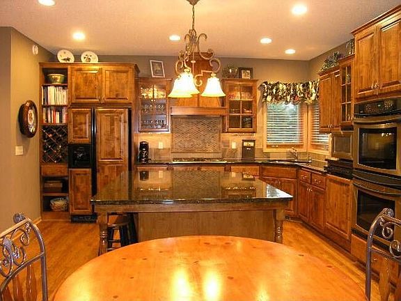 5th image of 12968 Greystone Ave N
