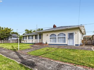 9223 SE Main St, Portland, OR 97216