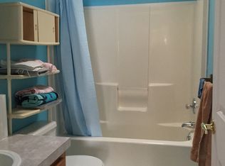 16 James Cir, Saint Albans, VT 05478